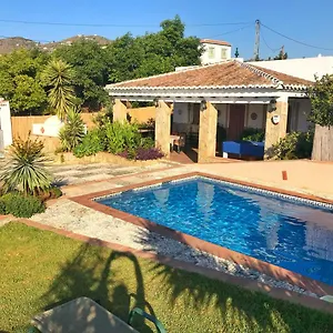https://villa-las-mercedes.1costadelsol.com
